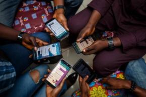 Interdire les réseaux sociaux aux moins de 15 ans : une mesure qui divise parents et adolescents à Cayenne