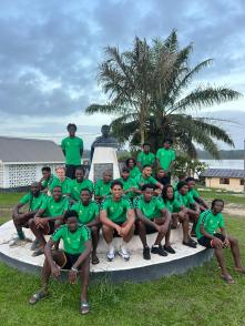 Football : à Apatou, la sélection guyanaise renforce sa préparation physique et son ancrage territorial